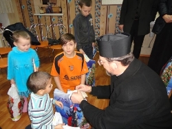 Мандрівка до дитячих будинків 